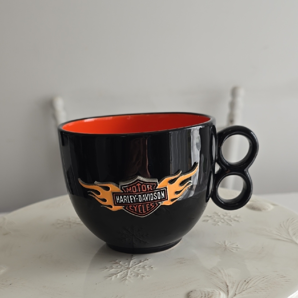 Harley - Davidson Motor Cycles Hallmark Ceramic Logo Flames  Coffee Cup  Mug XL